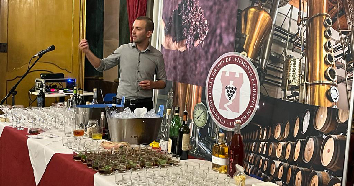 Al Teatro Alfieri una serata con i cocktail a base grappa